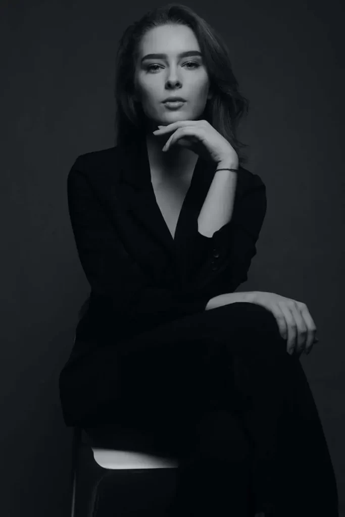 Feminine Success: Thrive as a Powerful Woman Without Burnout